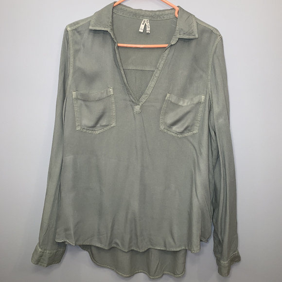 Long Sleeve V-neck - Picture 1 of 3